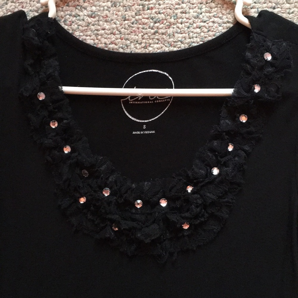 Top - Picture 2 of 2